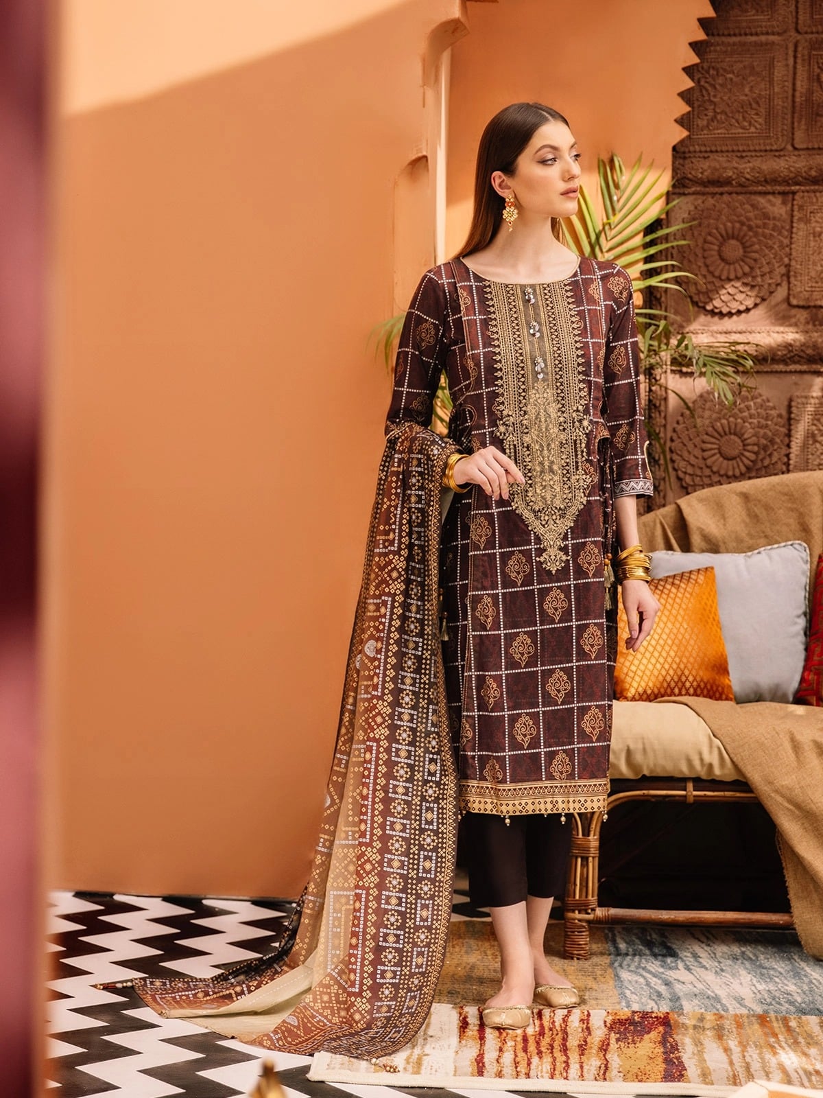 Baroque Latest Winter Peech Leather Dhanak Suits 2021 BQ-126 - Image 3