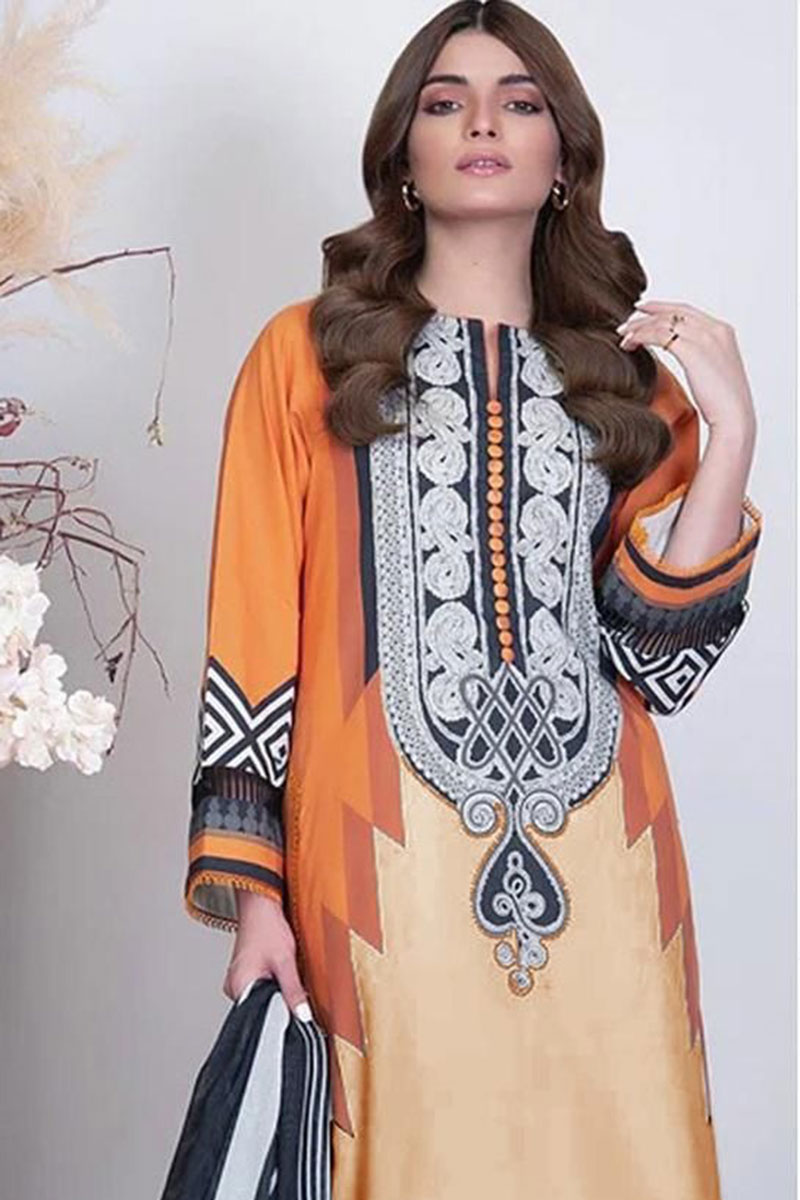 Alkaram 3Pcs Embroidered Winter Linen Collection 2023 AK-186